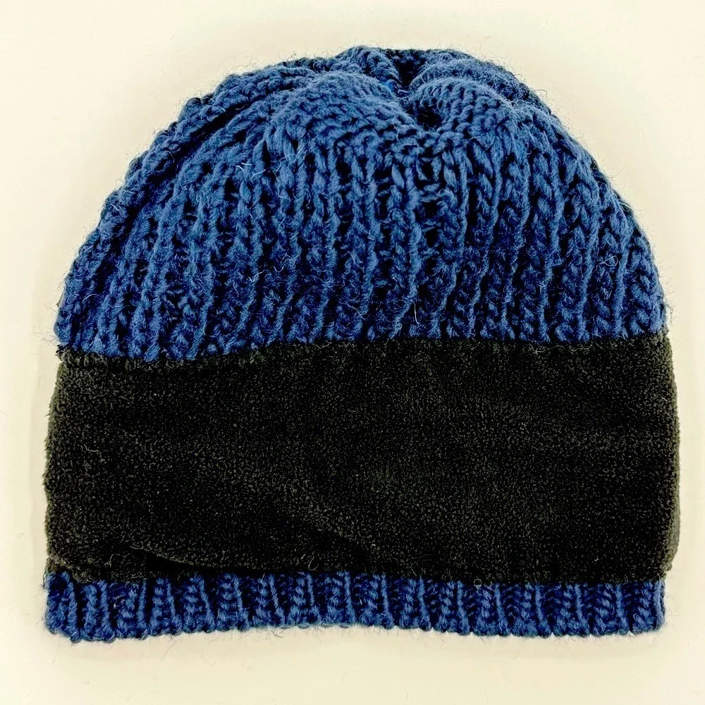 Kyi Kyi Canada Wool Blend Navy Pom Pom‎ Beanie